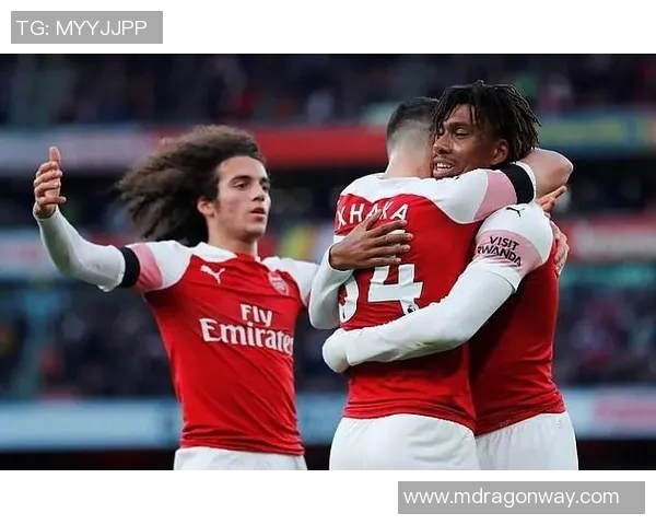 围绕足球球星英文名字解析他们的竞技魅力与场内外影响力