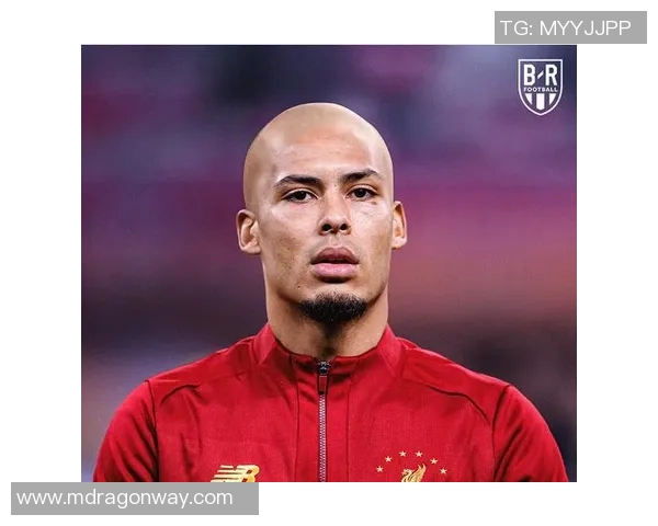 足球明星刮光头挑战自我引发热议，背后真相令人震惊